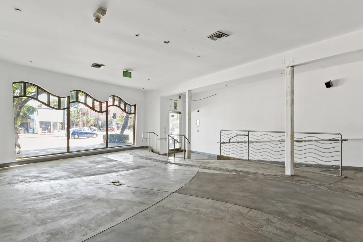 Move-In Ready Space in Downtown Culver City, 395 sqm, pop up store