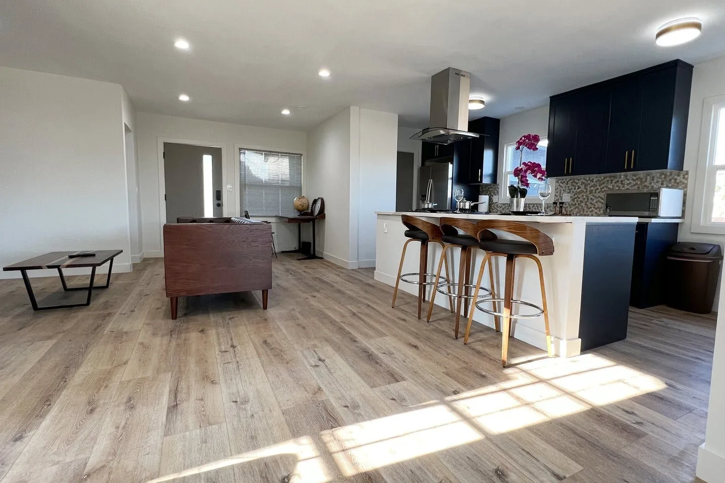 Mulholland Property with Hollywood Sign View — 5