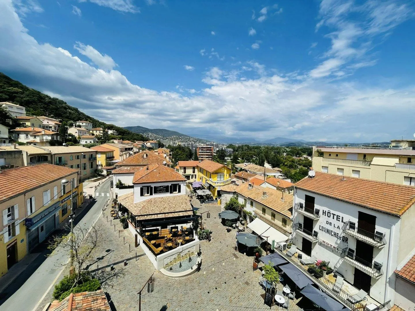 Multi-Purpose Commercial Space in Mandelieu-la-Napoule — 4