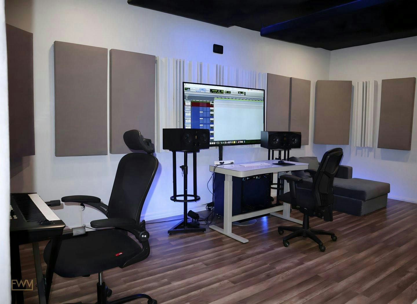 Multi-Purpose Creative Studio in Hollywood, Los Angeles, 84 sqm, showroom presentation, pop-up rental