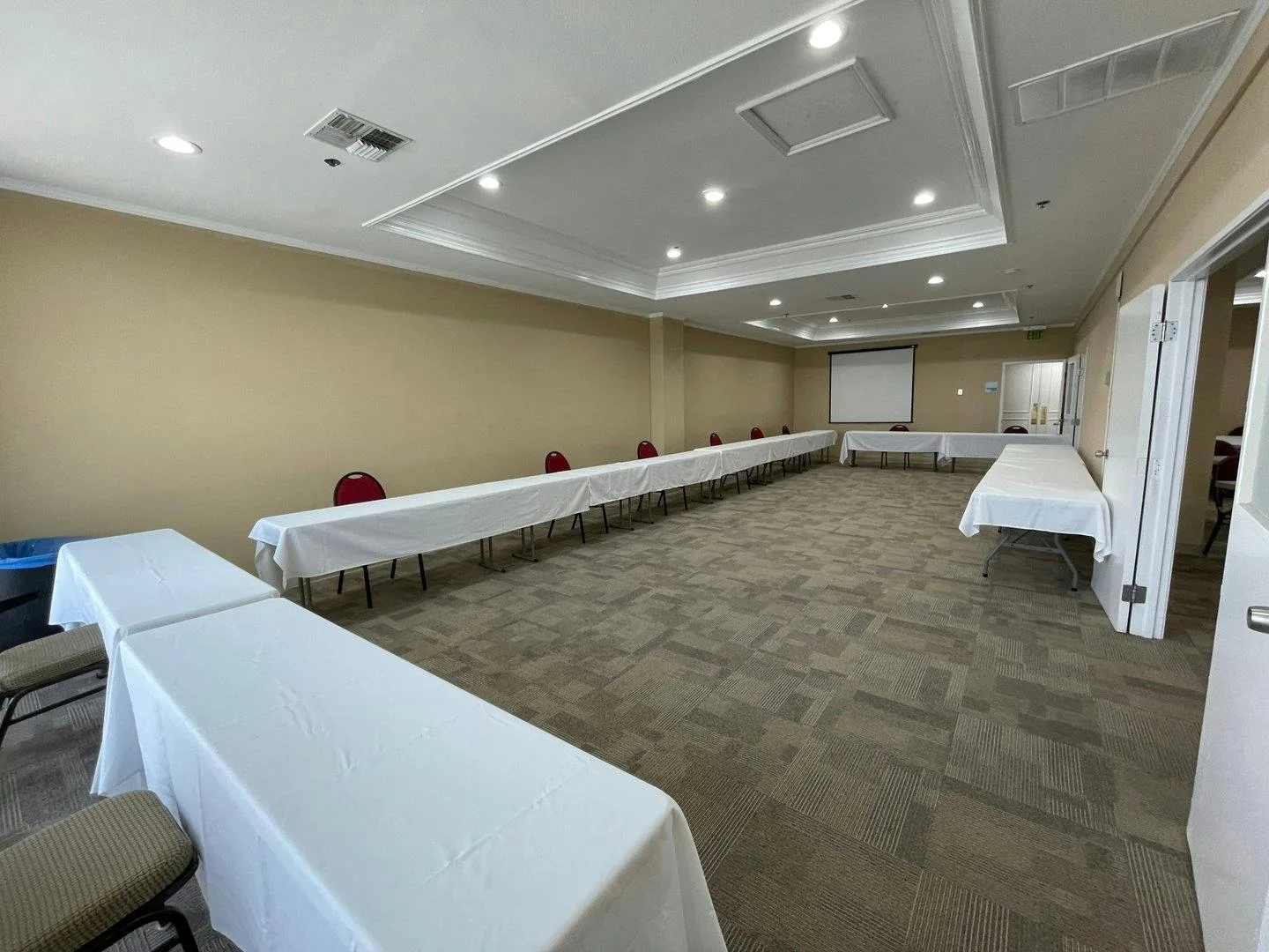Multi-Purpose Event and Meeting Space in Pasadena
