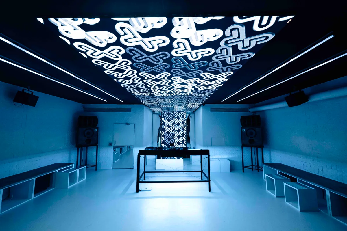 Multi-Use Cultural Space with Immersive LED Screen in Paris