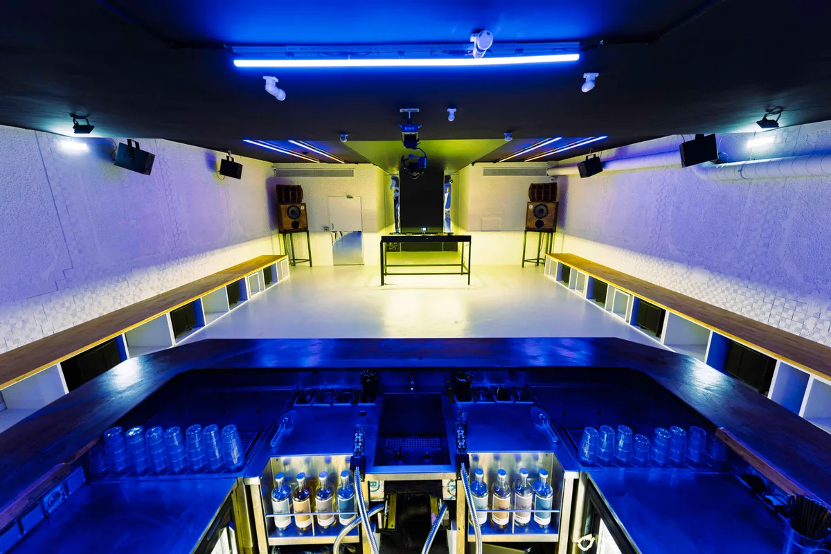 Multi-Use Cultural Space with Immersive LED Screen in Paris, 200 sqm, product launch, pop-up rental, third interior view