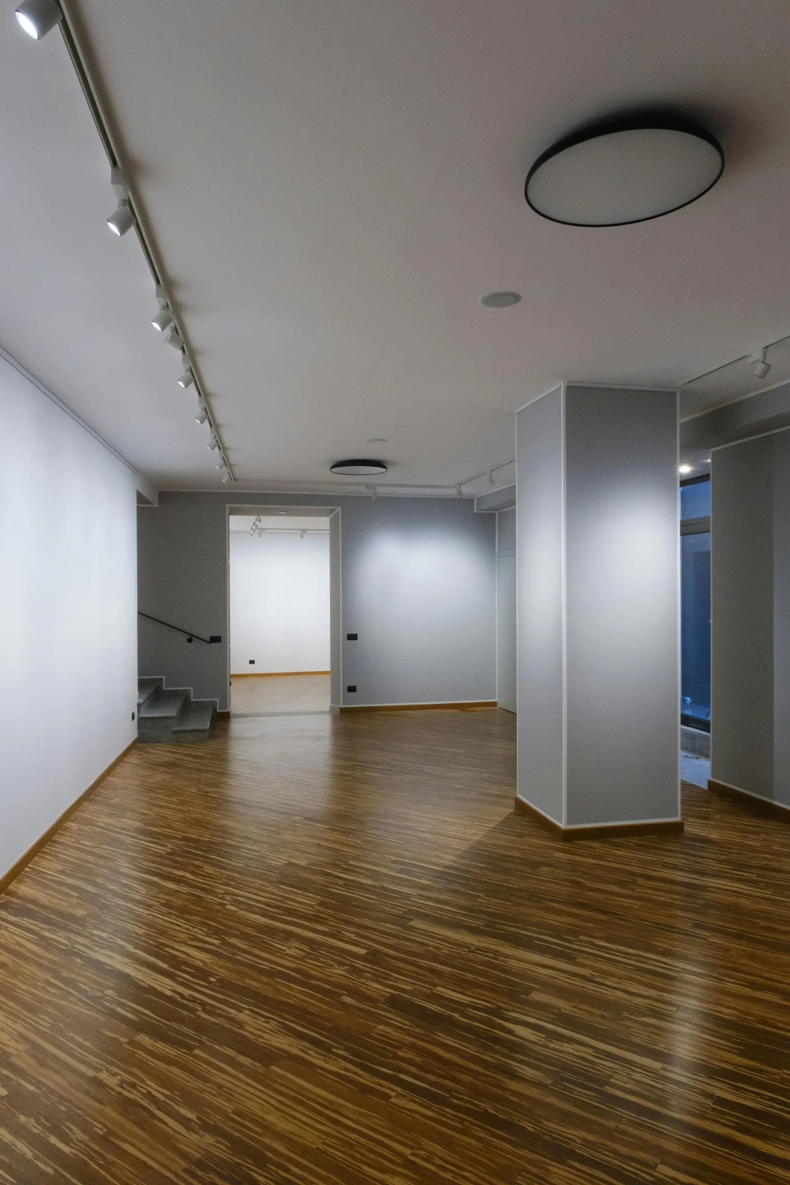 Multifunctional 180 sqm Commercial Space in Milan — 3