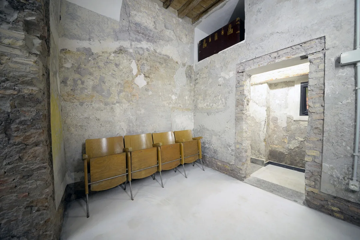 Multifunctional Space for Events in Trastevere, 160 sqm, art exhibition, pop-up rental in Roma, third interior view