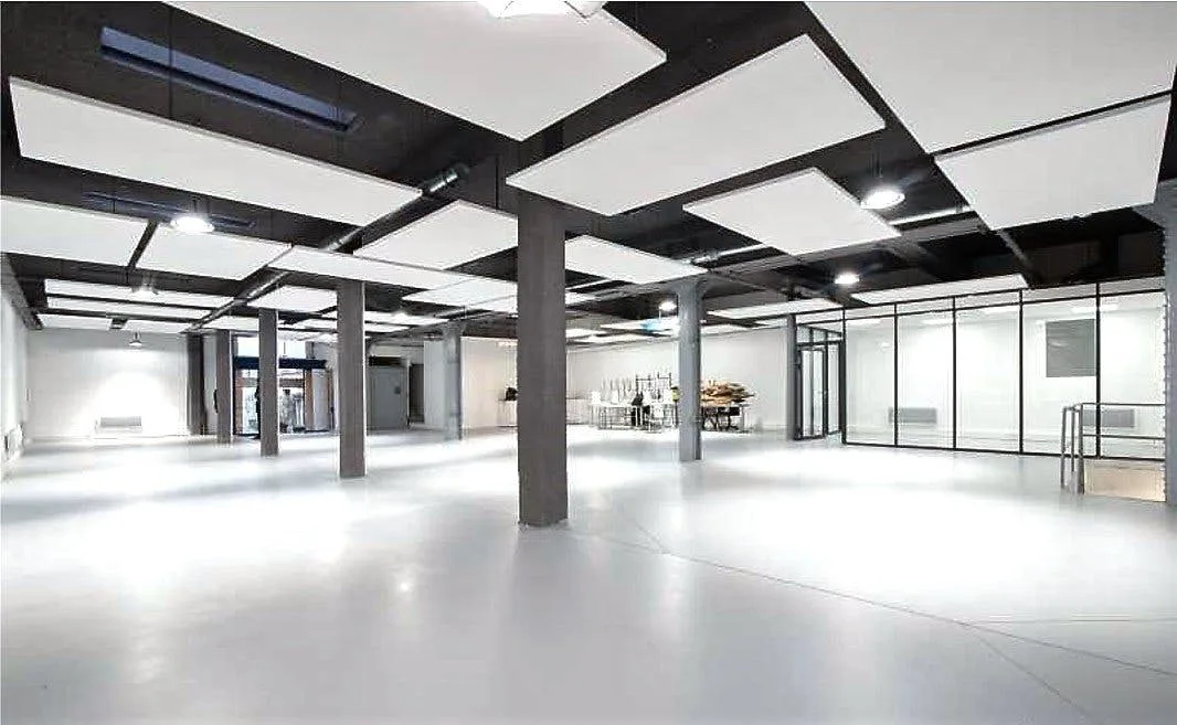Multipurpose 460 sqm Space on Rue Marguerite de Rochechouart