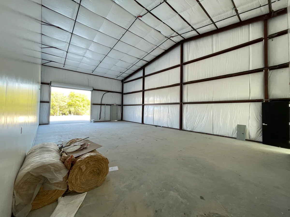 New 2000 Sq Ft Warehouse Ideal for Retail, 186 sqm, retail activation, pop-up rental in San Antonio