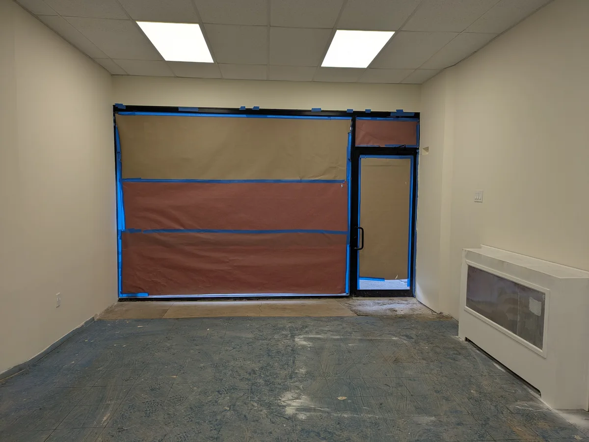 Newly Renovated Avenue I Storefront – 1,200 SF, 112 sqm, retail activation, pop-up rental in Brooklyn