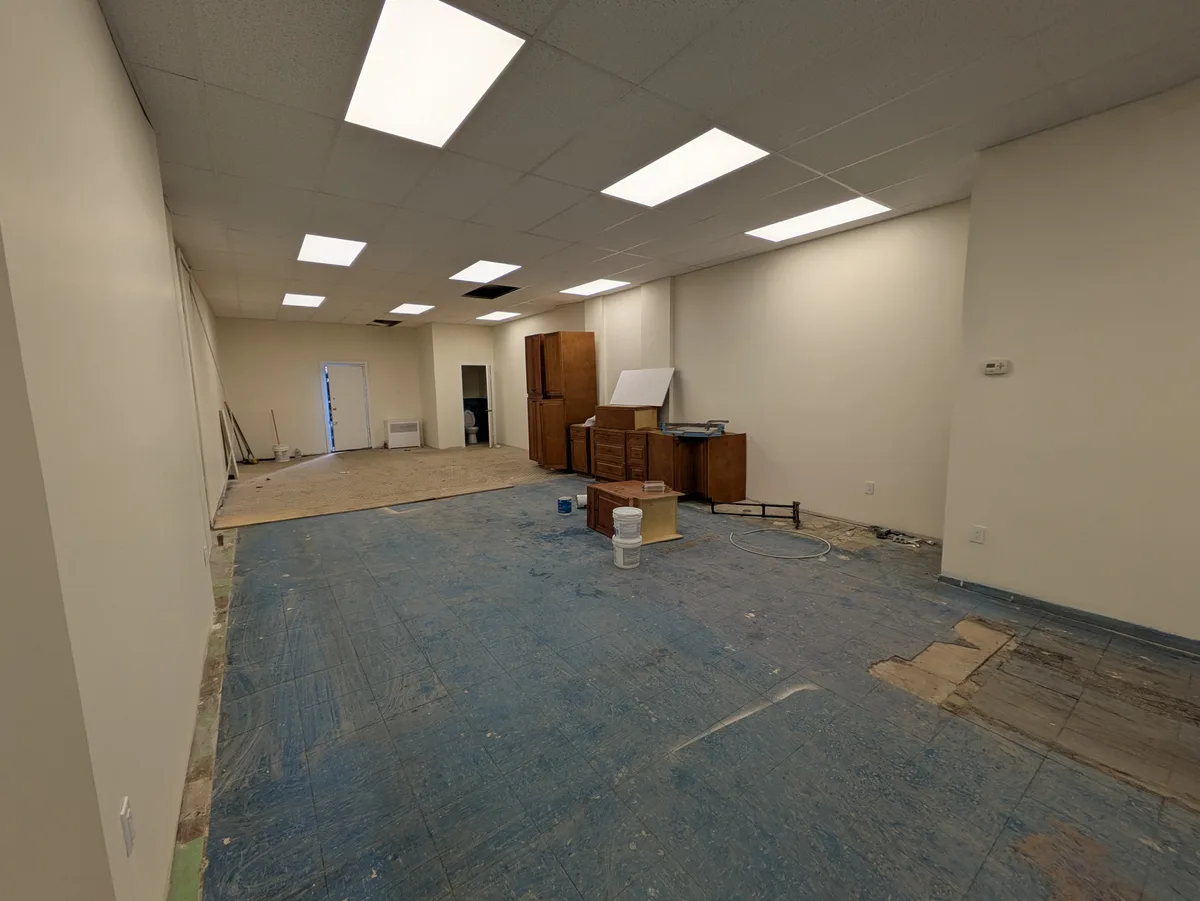 Newly Renovated Avenue I Storefront – 1,200 SF, 112 sqm, retail activation, pop-up rental in Brooklyn, interior view