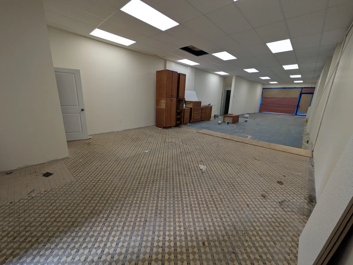 Newly Renovated Avenue I Storefront – 1,200 SF, 112 sqm, retail activation, pop-up rental in Brooklyn, third interior view