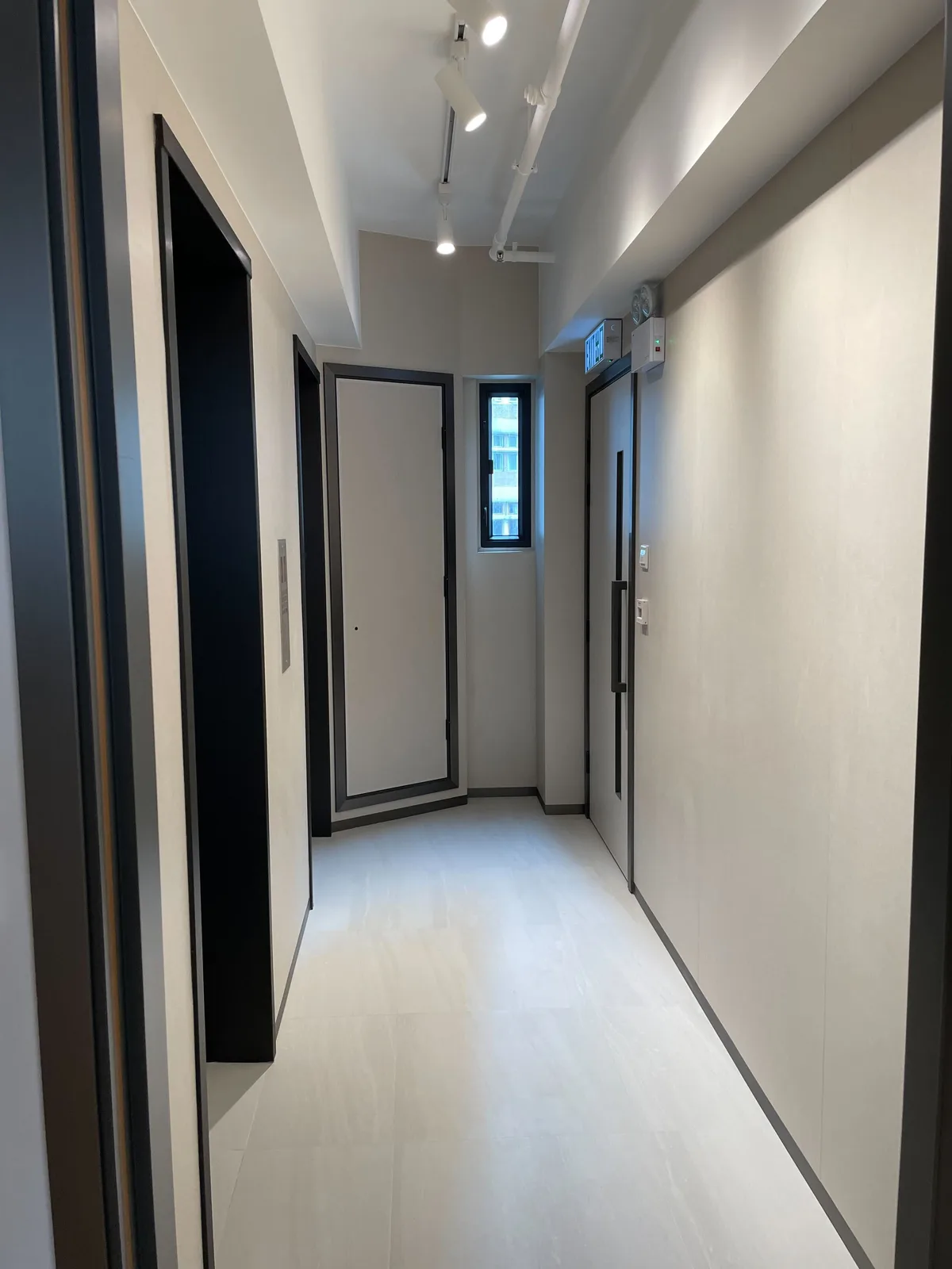 Newly Renovated Boutique Office in Sheung Wan, 96 sqm, corporate event, pop-up rental in Hong Kong, third interior view