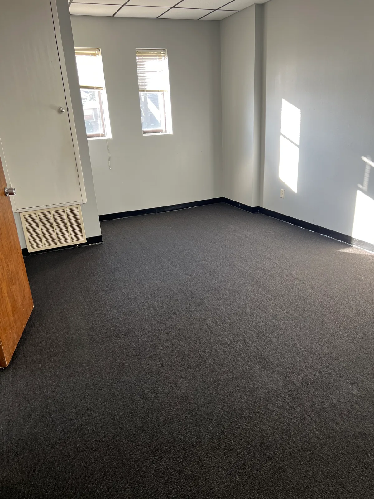 Newly Renovated Medical or Commercial Offices for Rent, 98 sqm, corporate event, pop-up rental in Towson, second interior vi…