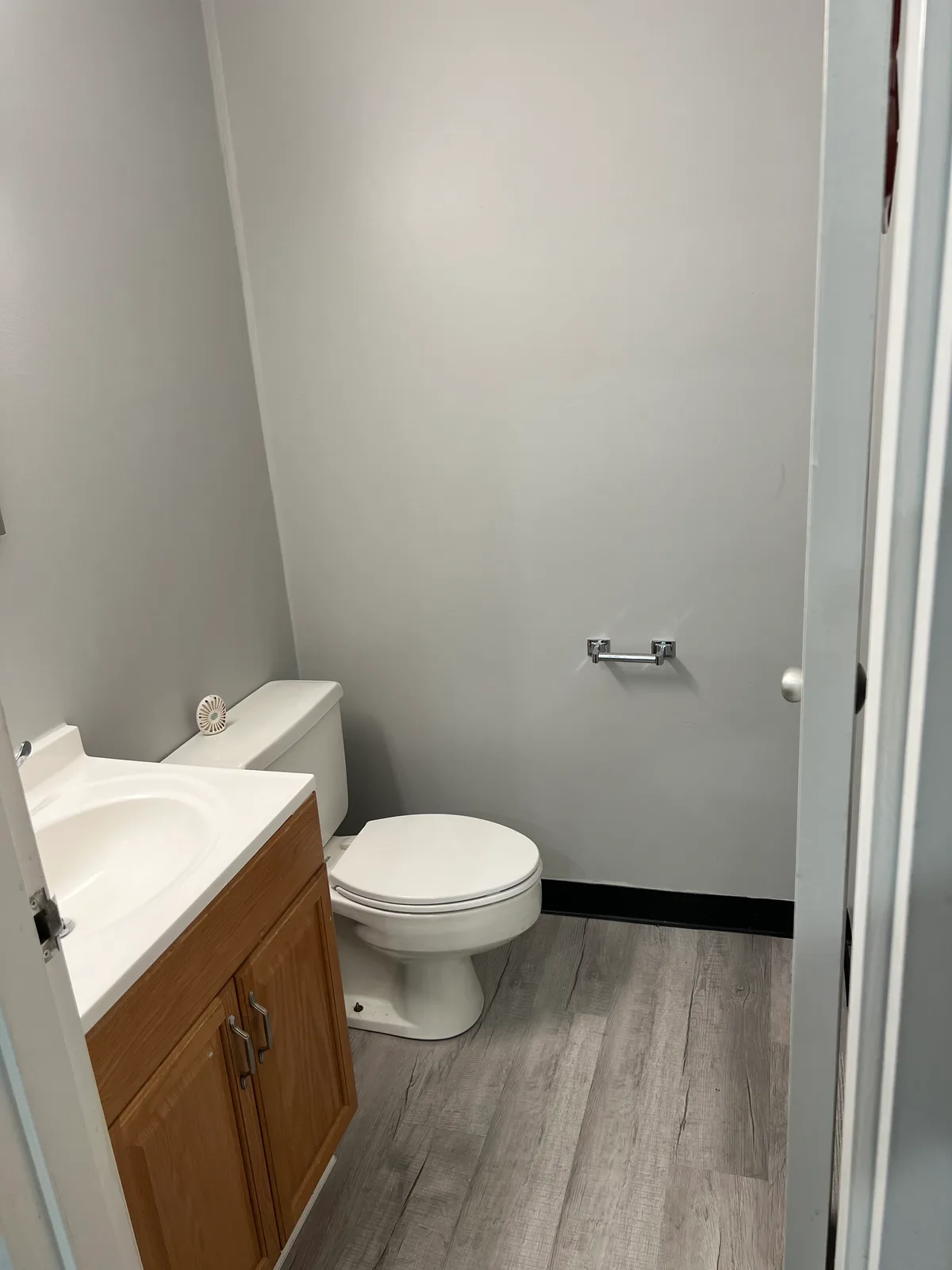 Newly Renovated Medical or Commercial Offices for Rent, 98 sqm, corporate event, pop-up rental in Towson, third interior view