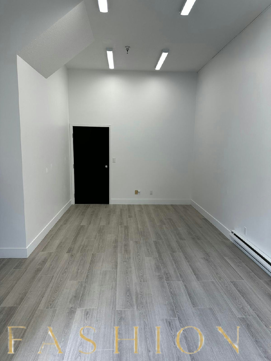 Newly Renovated Open Concept Office Space, 107 sqm, corporate event, pop-up rental in Richmond, additional interior view