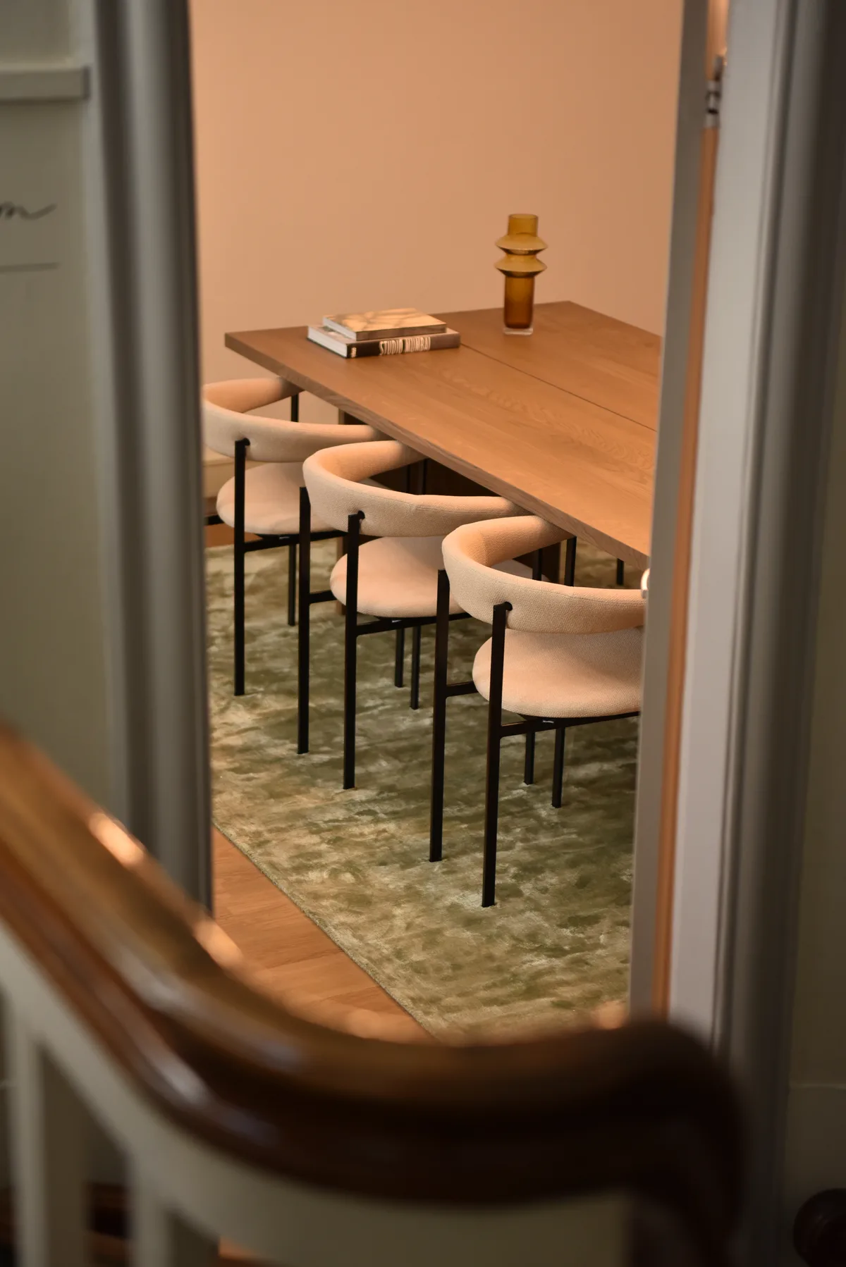 Nordic-Style Meeting Room and Office Space for Rent, 8 sqm, networking event, pop-up rental in Amsterdam