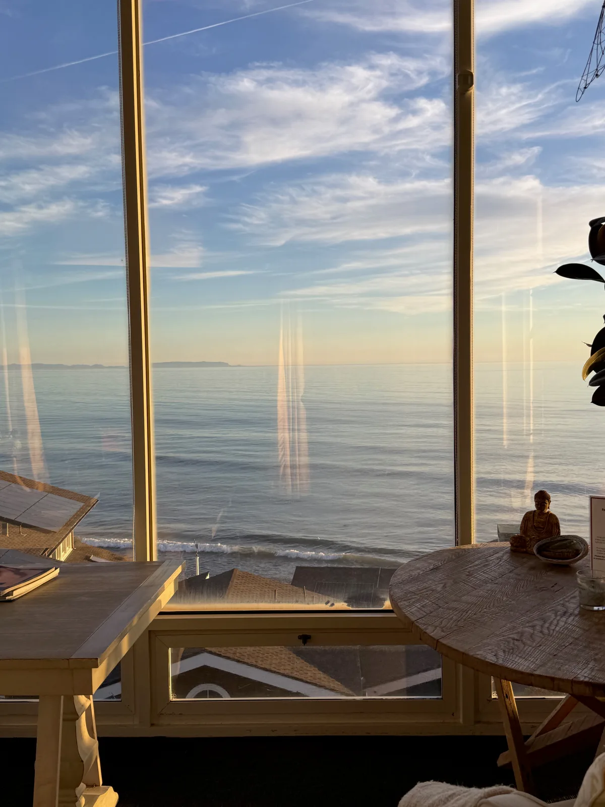 Oceanfront Gallery Space for Creative Events, 372 sqm, art exhibition, pop-up rental in Malibu