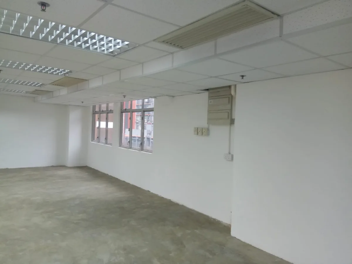 Office Space for Rent with Heritage Building View, 123 sqm, corporate event, pop-up rental in Hong Kong, second interior view