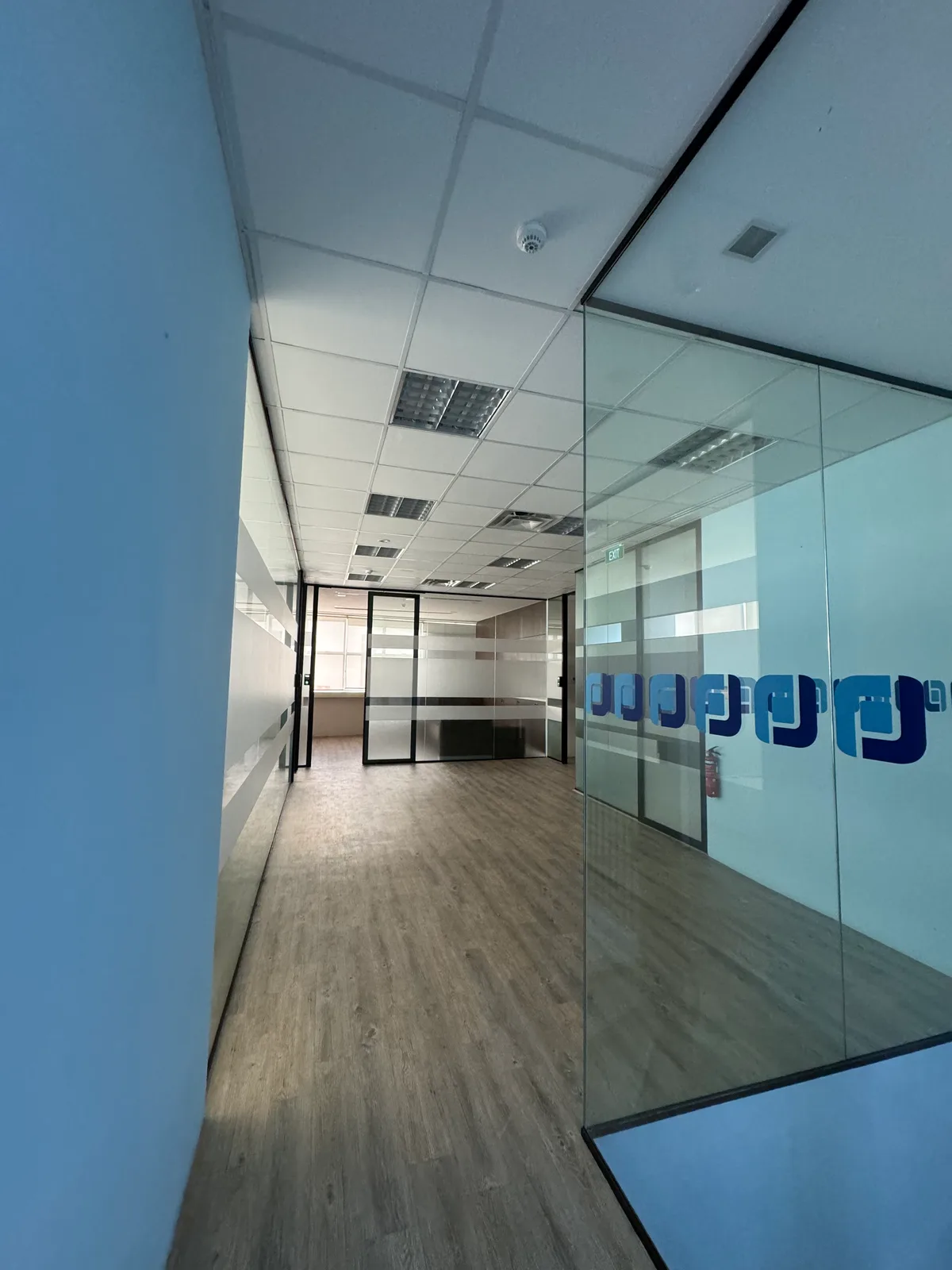 Office Space for Rent with Private Entrance in Kaki Bukit, 1500 sqm, corporate event, pop-up rental in Singapore, second int…