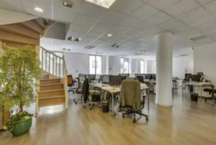 Office Space on Boulevard De La Madeleine, Paris