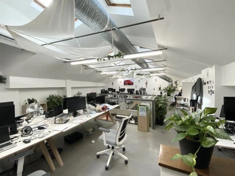 Office Space on Rue du Faubourg du Temple, Paris — 5