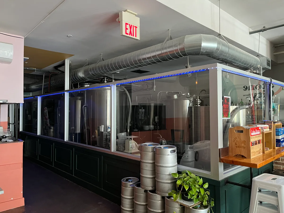 Open Concept Brewery and Sandwich Shop, 279 sqm, retail activation, pop-up rental in Kingston, additional interior view