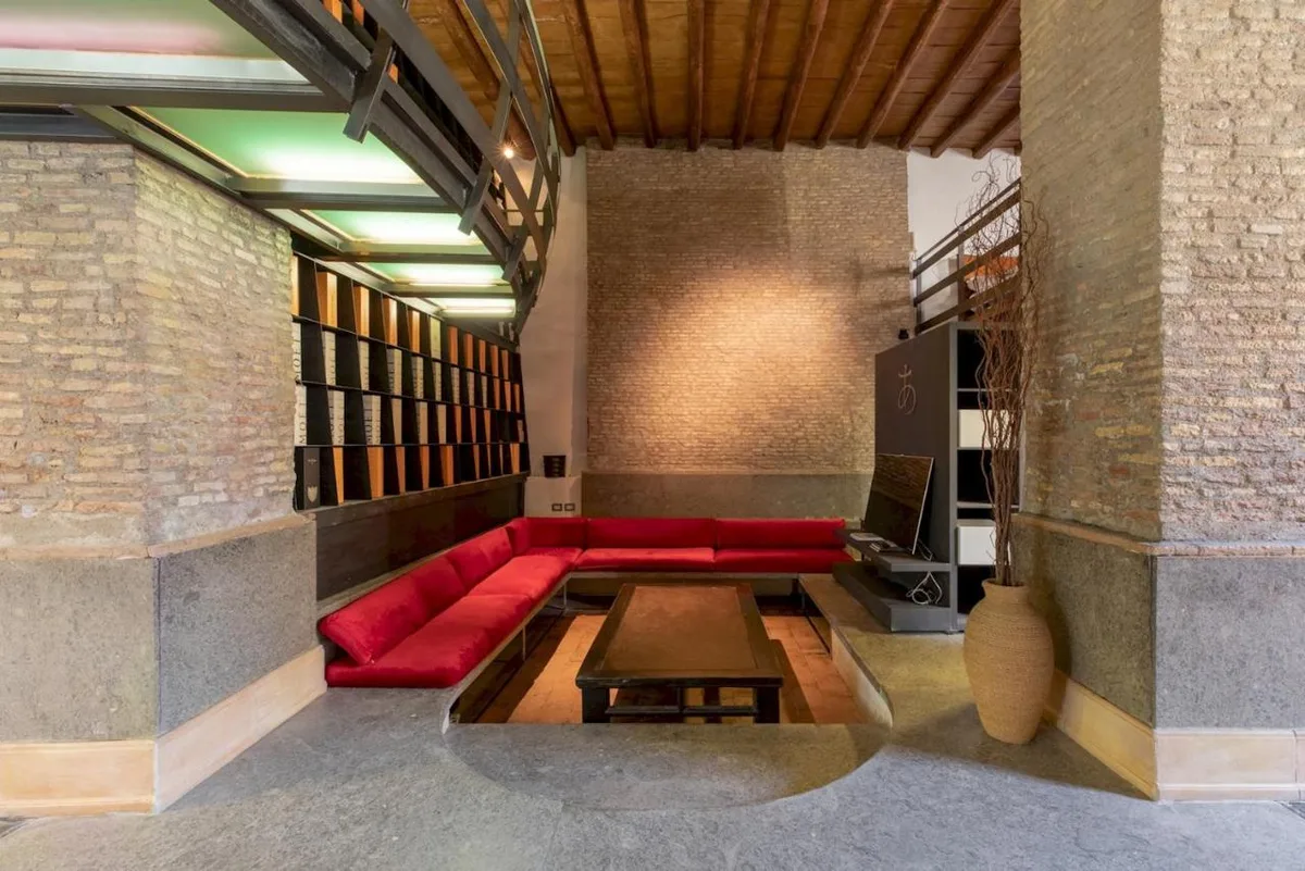 Open Space for Events and Training in Trastevere, 200 sqm, private event, pop-up rental in Roma, interior view