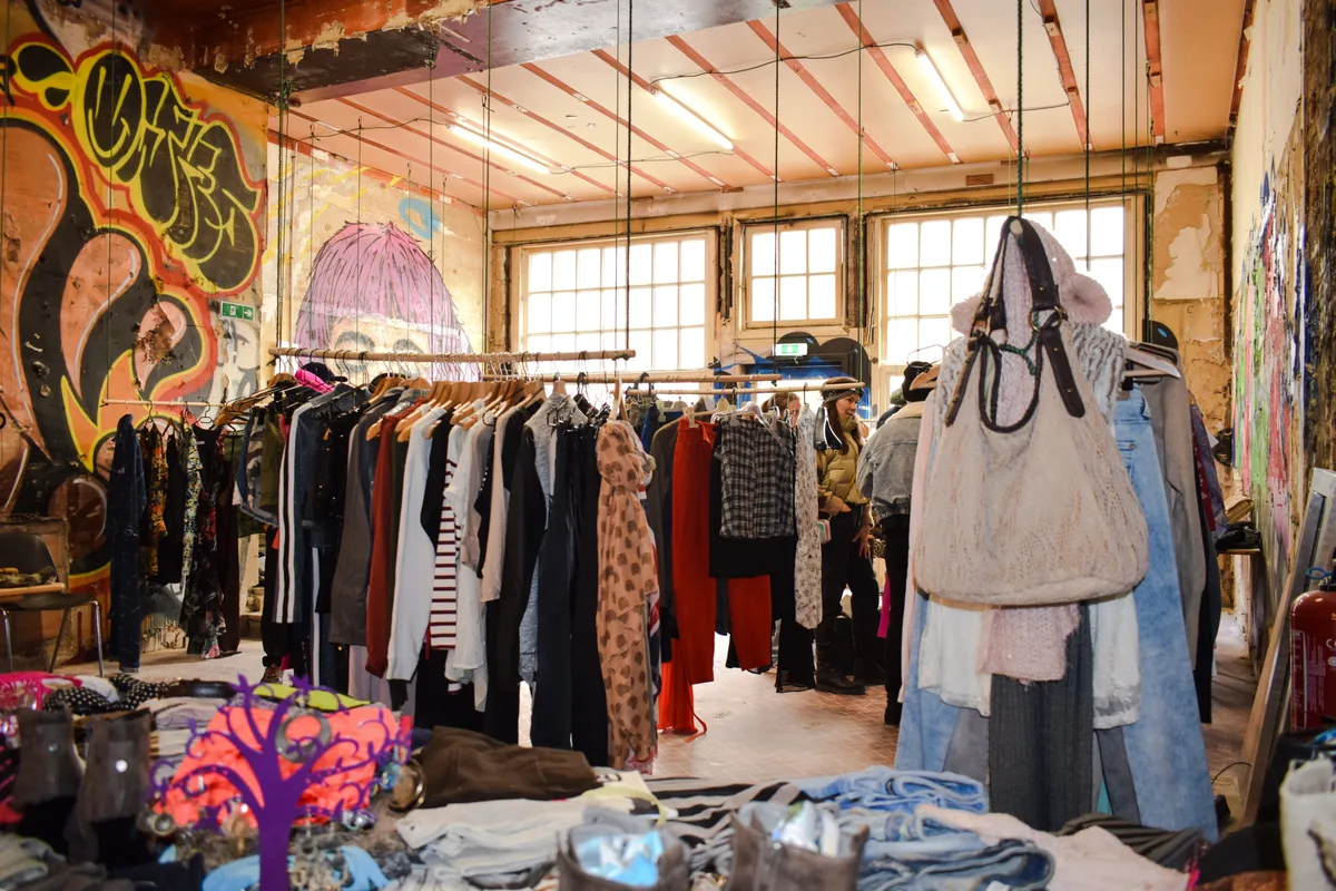 Open Space for Short or Medium-Term Events, 160 sqm, pop up store in Tournai, additional interior view