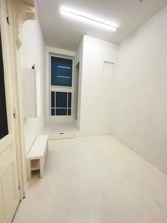 Petite Galerie Space in Le Marais, Paris — 3
