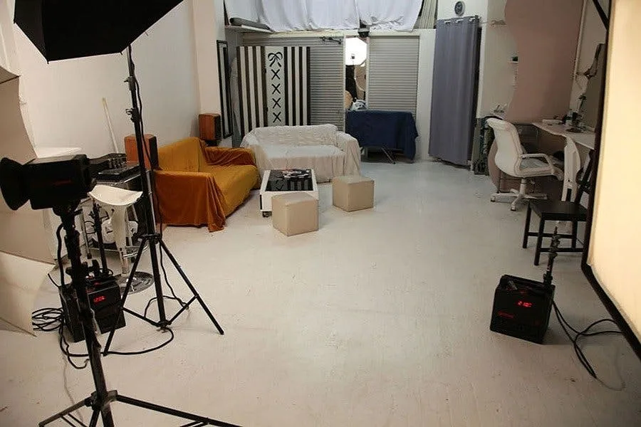 Photography Studio and Artistic Workshop Space in Pantin — 2