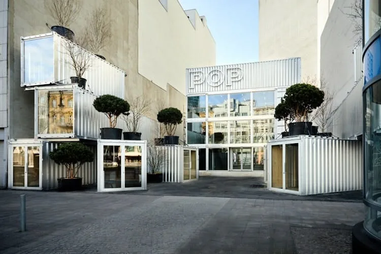 POP KUDAMM Modular Retail and Showroom Space in Berlin — 2