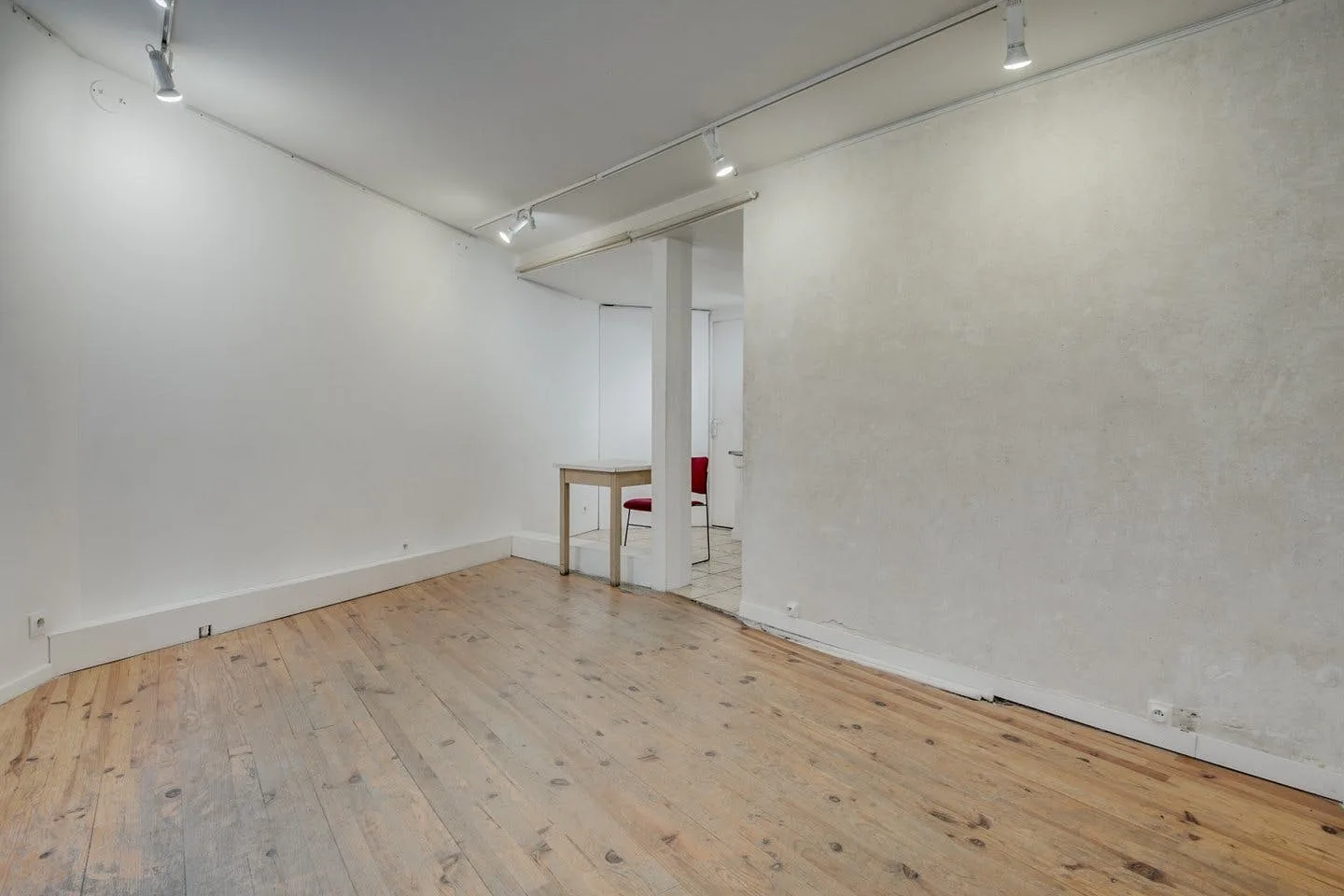 Pop-Up and Accommodation Space in Montmartre, Paris — 3