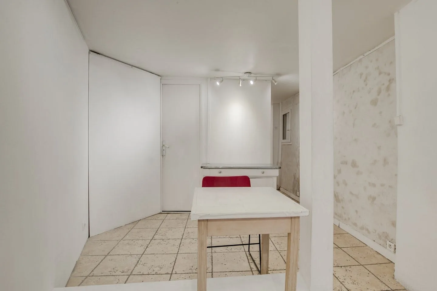 Pop-Up and Accommodation Space in Montmartre, Paris — 4