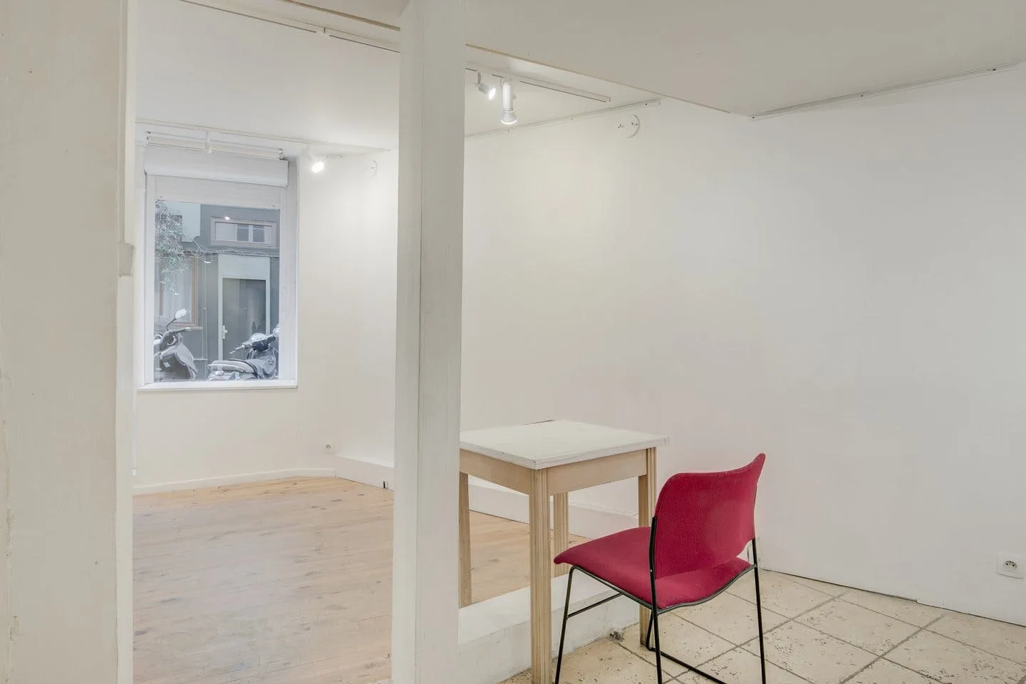 Pop-Up and Accommodation Space in Montmartre, Paris — 5