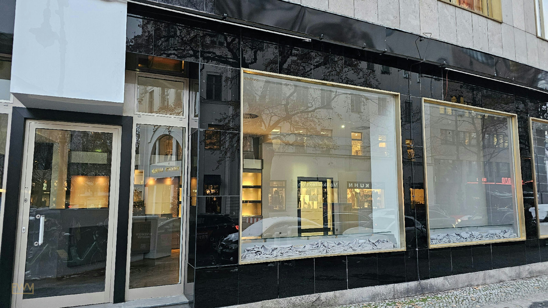 Pop-up and Showroom on Kurfürstendamm, Berlin, 40 sqm, pop up store