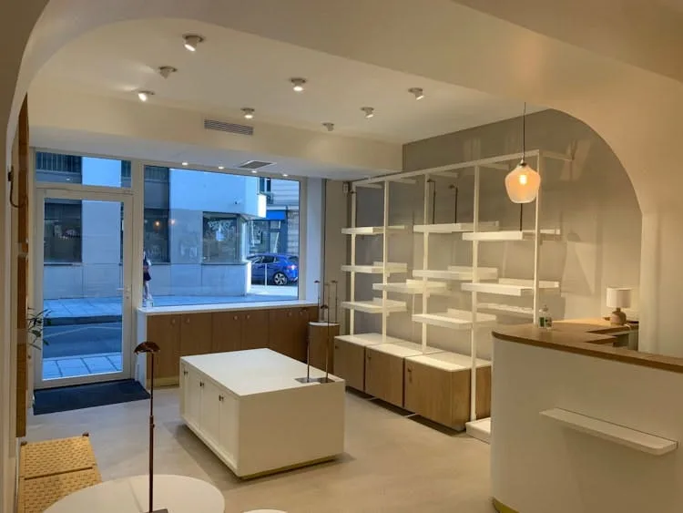 Pop Up Boutique at Rue Commines, Paris — 5