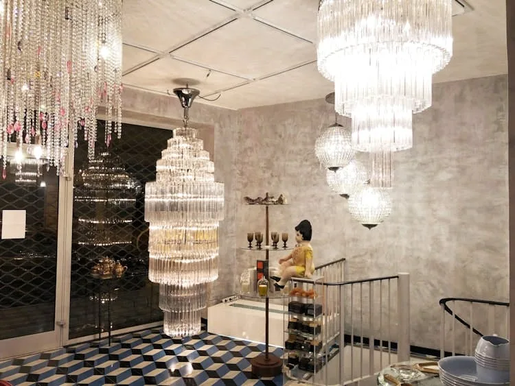Pop-Up Boutique on Rue Pelleport, Paris — 3
