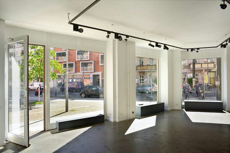 Pop-Up Retail and Showroom Space on Pappelallee, Berlin, 50 sqm, pop up store