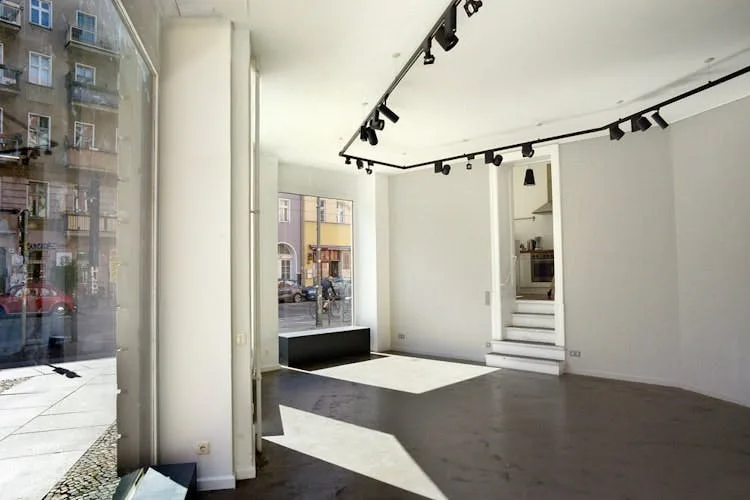 Pop-Up Retail and Showroom Space on Pappelallee, Berlin — 2