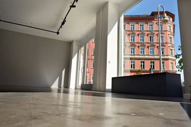 Pop-Up Retail and Showroom Space on Pappelallee, Berlin — 4