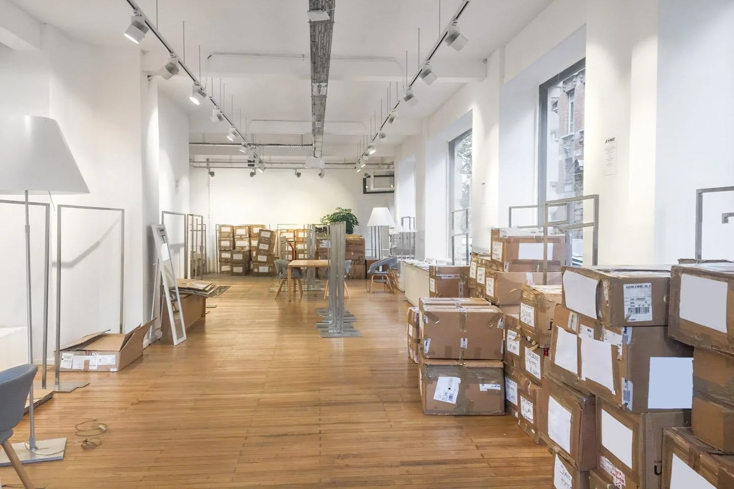 Pop-up Store and Showroom in Carreau du Temple, Paris — 4