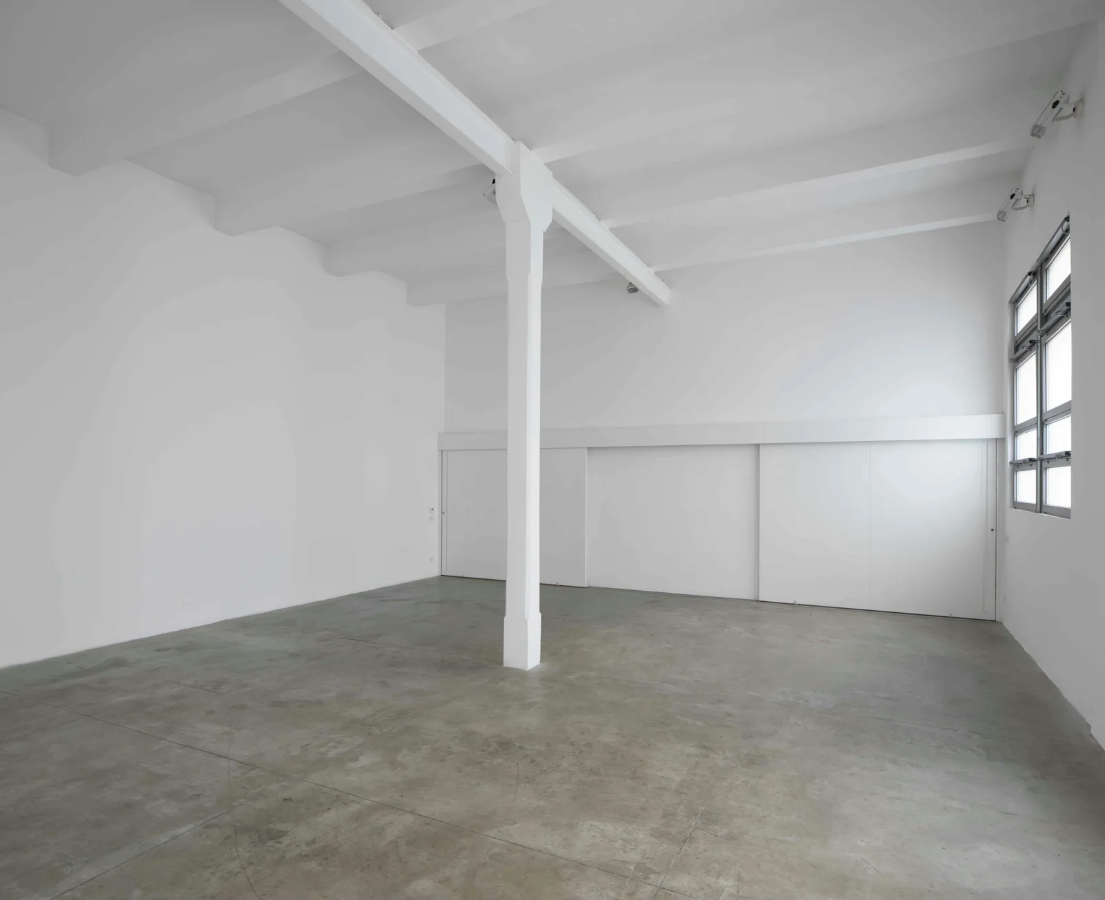 Pop-Up Store and Showroom on Viale Stelvio, Milan — 2