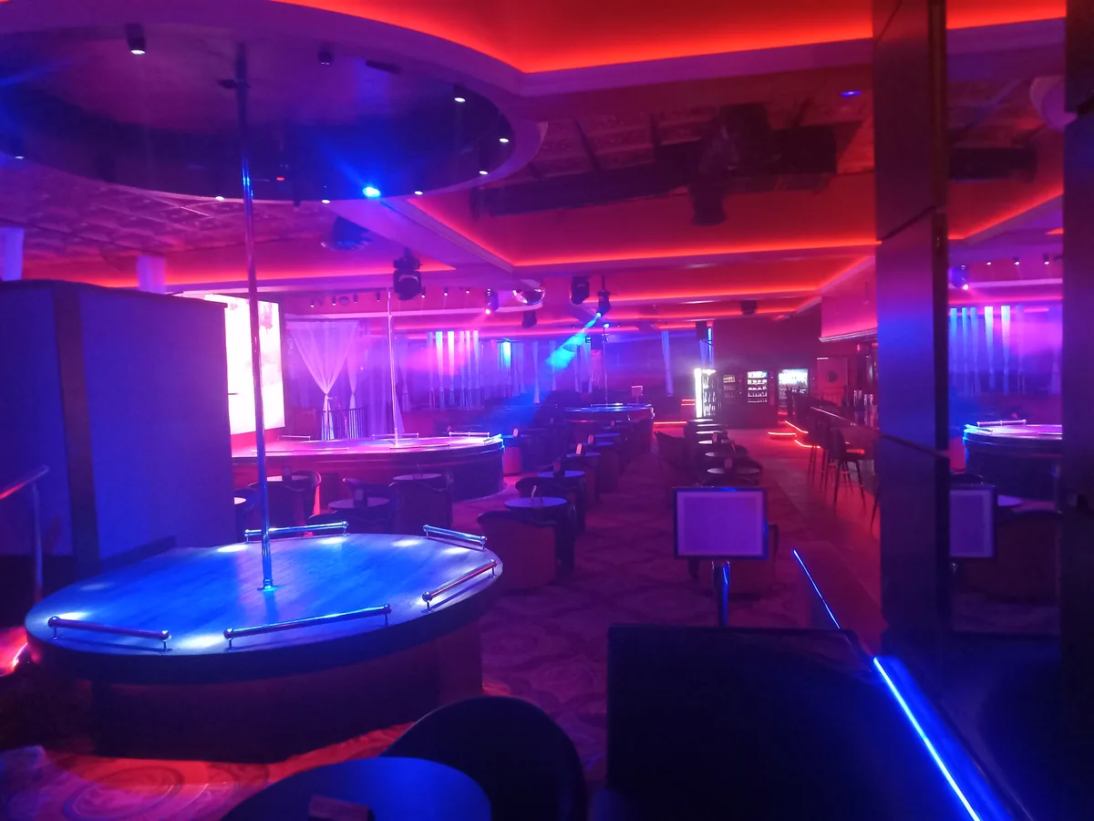 Premier Lounge and Gentlemen's Club for Events, 929 sqm, retail activation, pop-up rental in Austin