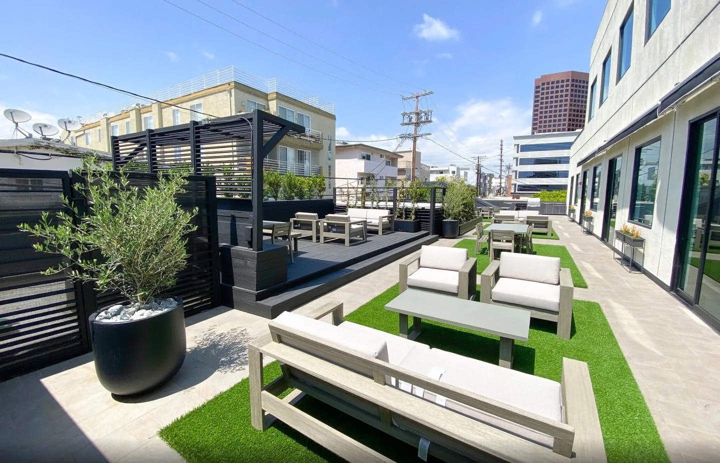 Premier Showroom and Office Space in Los Angeles — 4