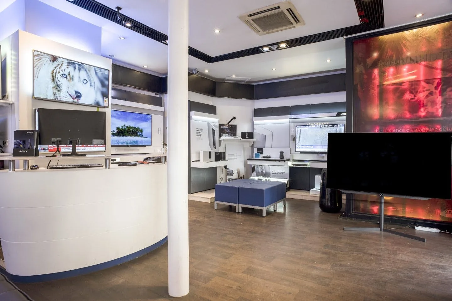 Premium Boutique in the 16th District, Paris