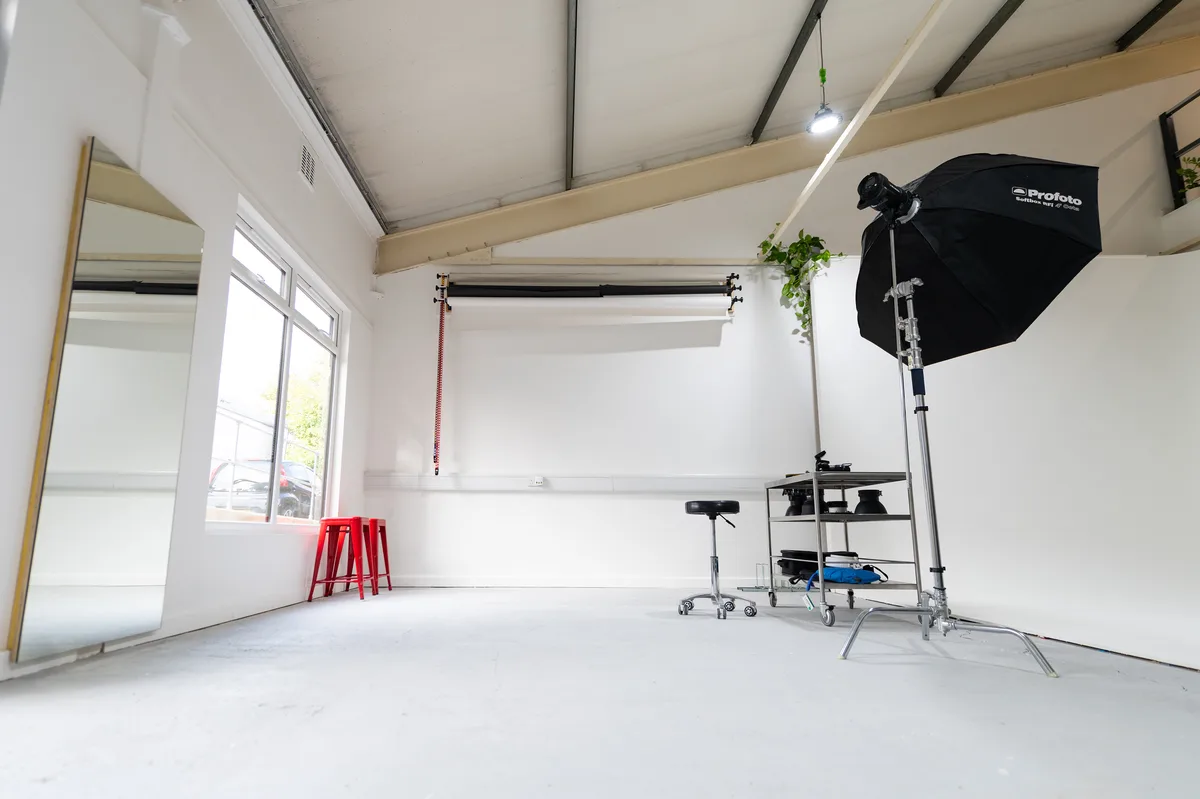 Premium Photography Studios Available 24/7 in South London, 125 sqm, photo shoot, pop-up rental in Greater London, interior…