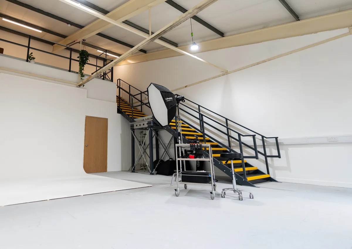 Premium Photography Studios Available 24/7 in South London, 125 sqm, photo shoot, pop-up rental in Greater London, additiona…