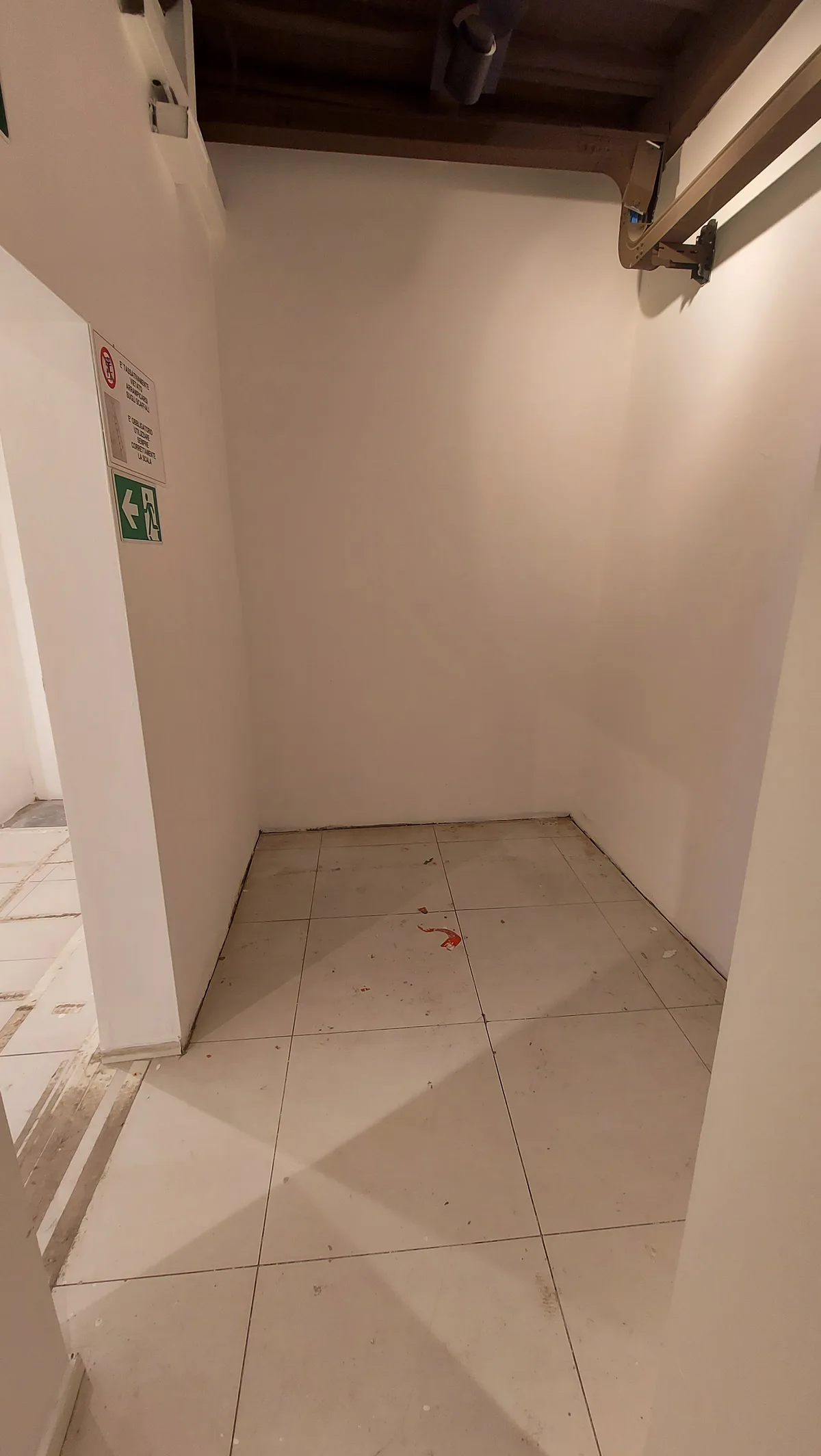 Prestigious Commercial Space for Rent in Siena, 130 sqm, retail activation, pop-up rental, interior view