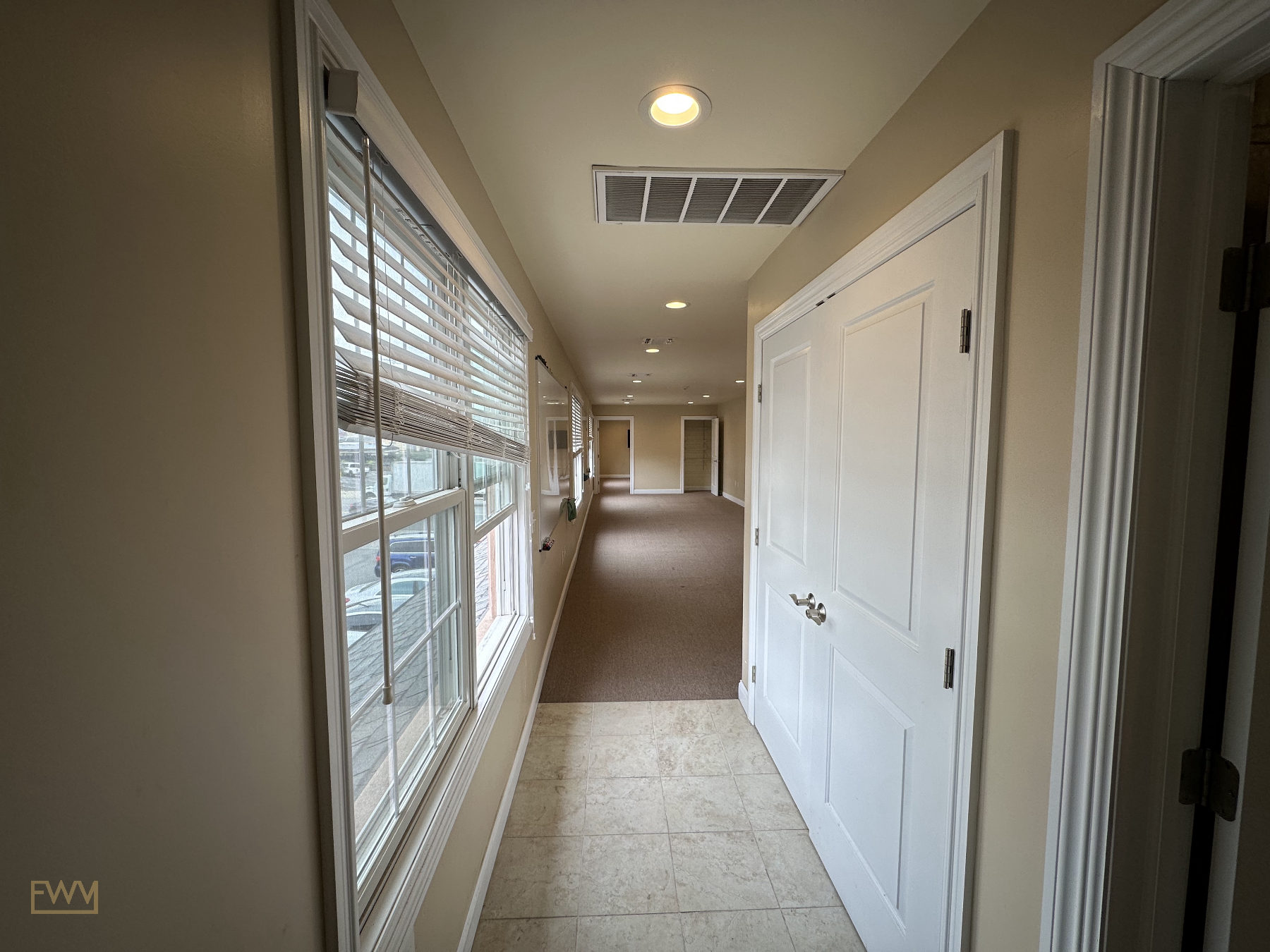 Prime 1,100 Sq Ft Office Space for Lease, 102 sqm, corporate event, pop-up rental in Paterson, interior view