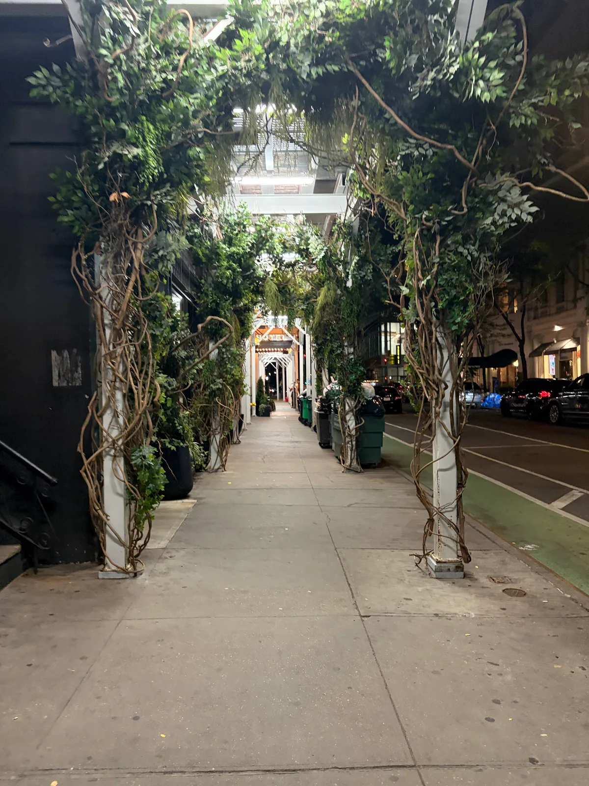 Prime 2,000 sq ft Ground-Floor Creative Space in NoMad, 149 sqm, pop up store in New York, interior view