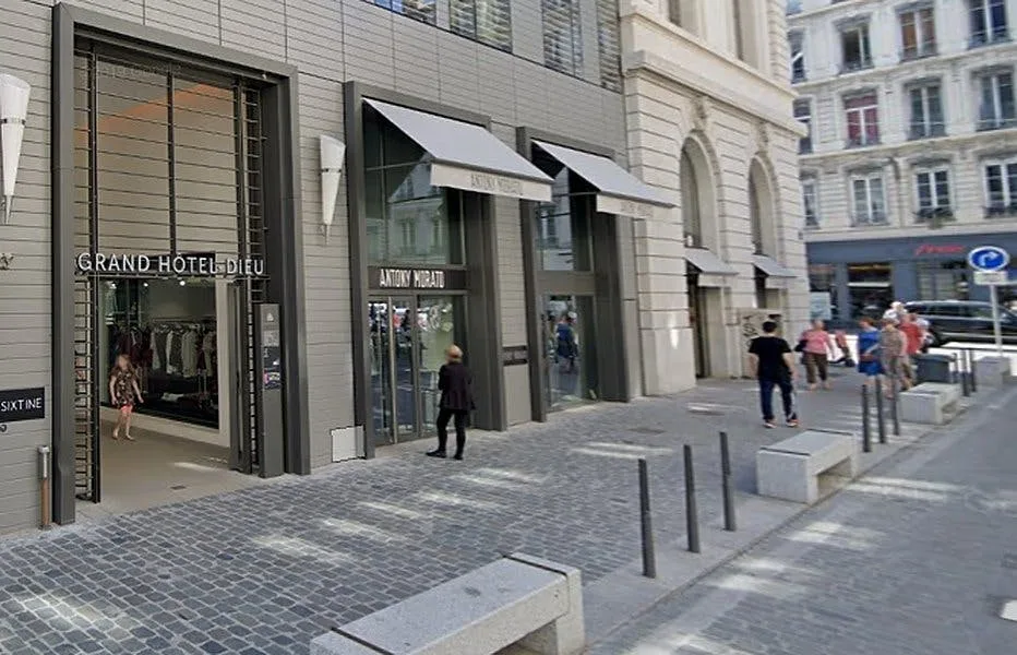 Prime Boutique Shop at Grand Hotel Dieu in Lyon — 2